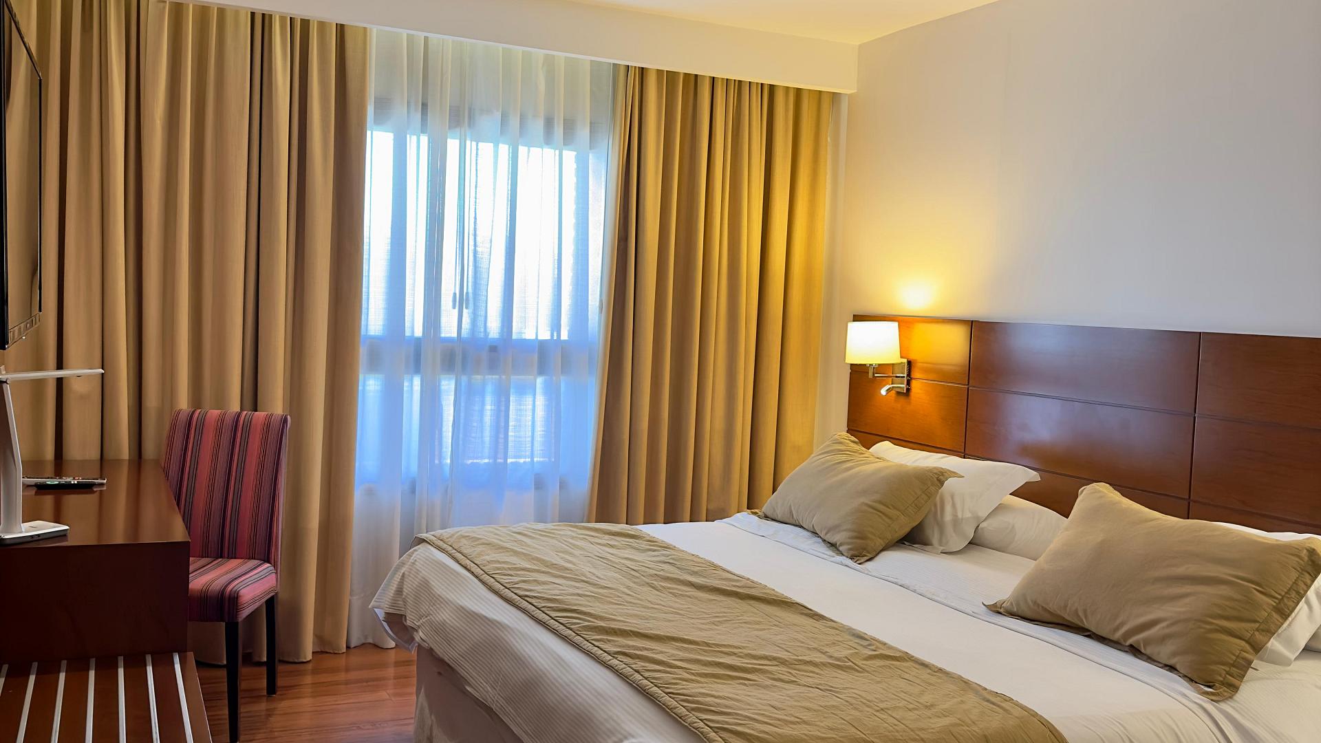 Rooms and suites